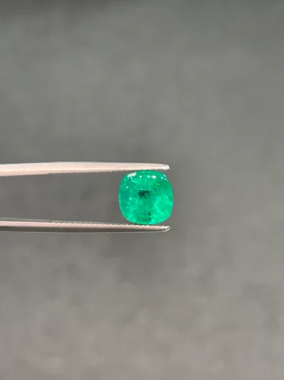 Loos.7.3 2.77 Carat Colombian Emerald