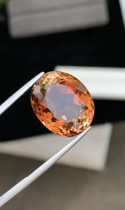 Imperial Color 25.84 Ct top Quality Topaz
